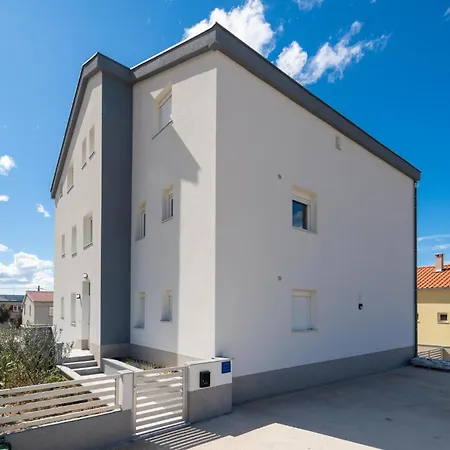 Apartamento Lovely In *