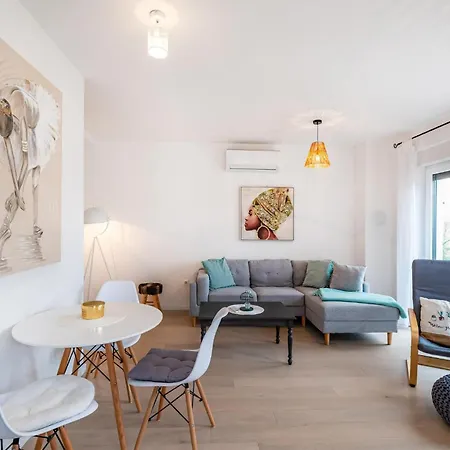 Apartman 1 Bedroom Beautiful In *