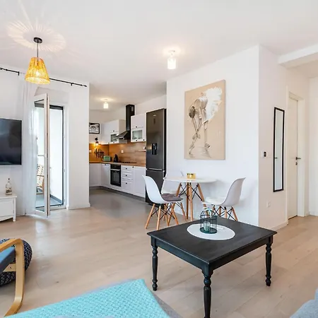 1 Bedroom Beautiful In Apartman